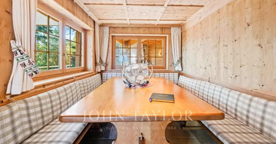 Location : Chalet Cocooning au centre de Crans