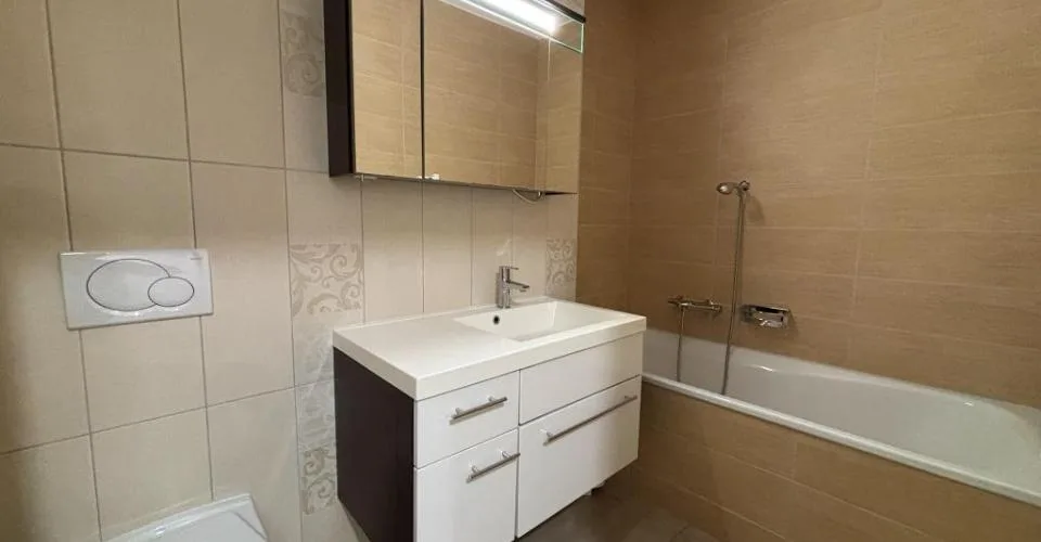 A LOUER A SION, spacieux appartement 4.5 pces au 1er étage
