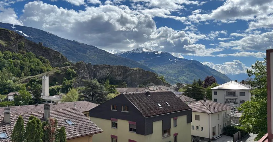 Helles Apartment in Sion – Foto 8 von 10