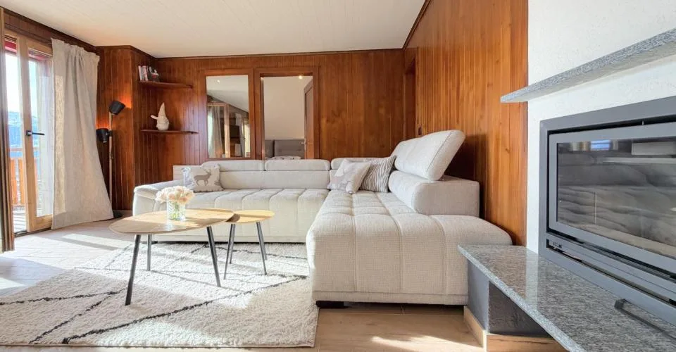 Dans un superbe chalet rénové à Bluche, appartement indépendant à louer avec vue exceptionnelle sur les Alpes valaisannes – Foto 7 von 13