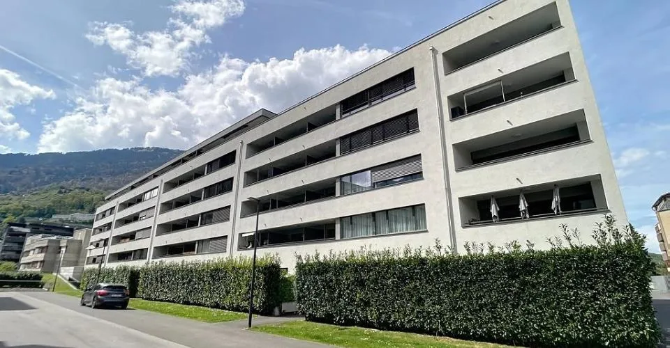 Studio au rez-de-chaussée destiné UNIQUEMENT aux seniors ou personnes
