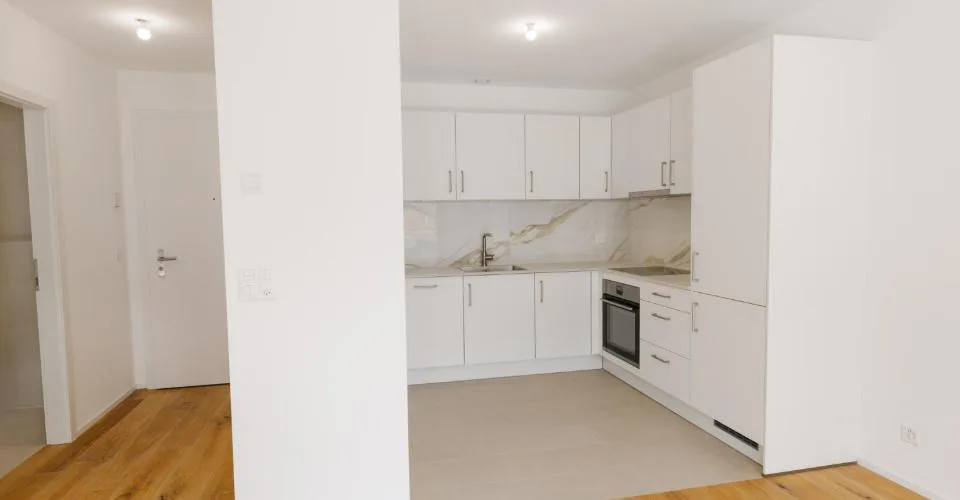Très joli appartement de 2.5 pièces au 1er étage avec grand balcon - J104