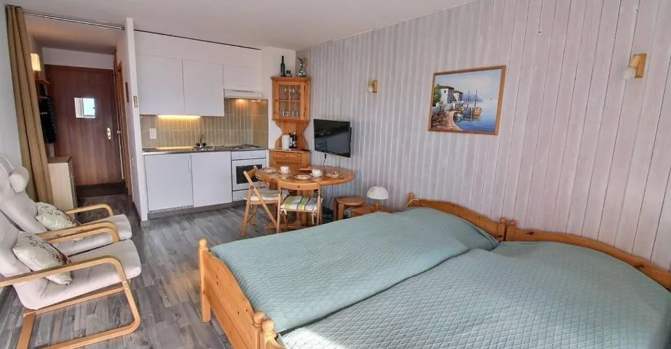 AV 4-Mars - 108 Location semaine