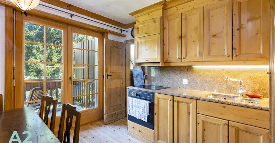 APPARTEMENT DE 3,5 PIÈCES EN ATTIQUE PROCHE DU GOLF – Foto 6 von 13