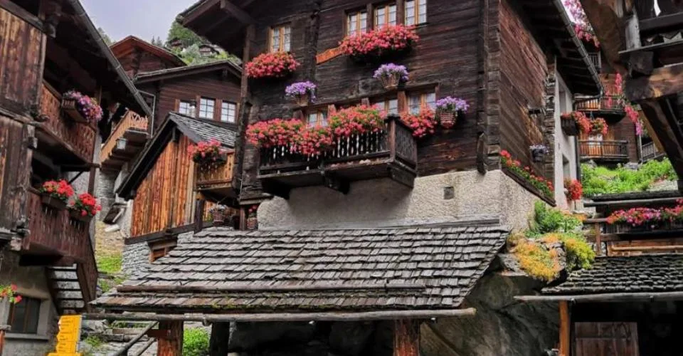 A LOUER - 3961 GRIMENTZ - 2 appartements à la semaine