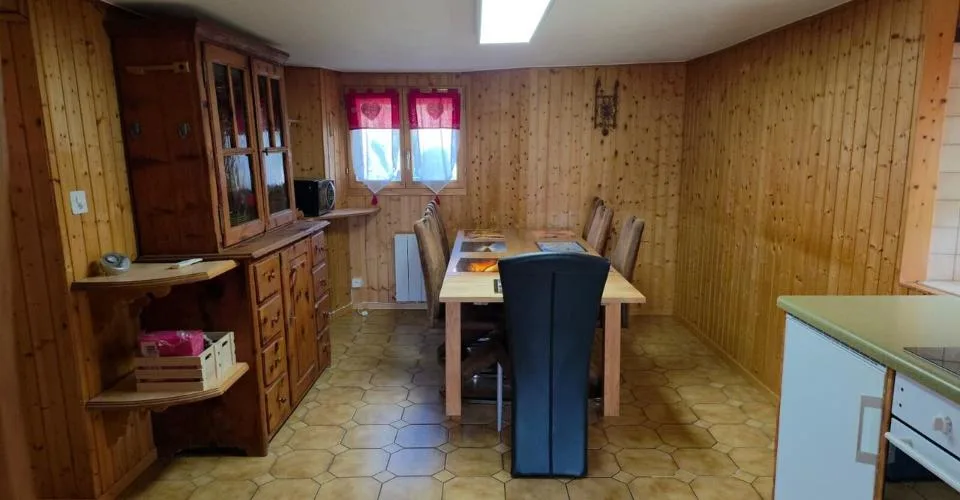 Location appartement 3 pces et demi dans maison villageoise aux Cerisiers