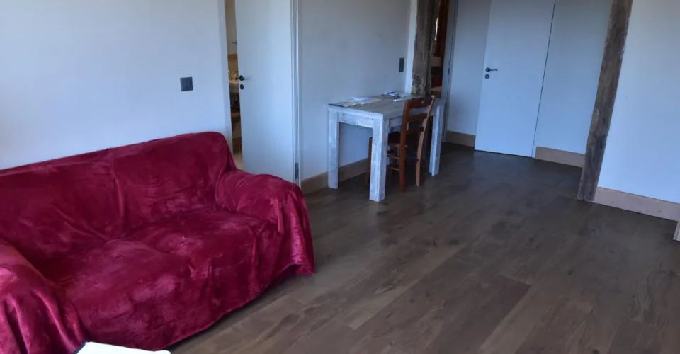 Appartement de 3.5 pièces à louer à l'année.