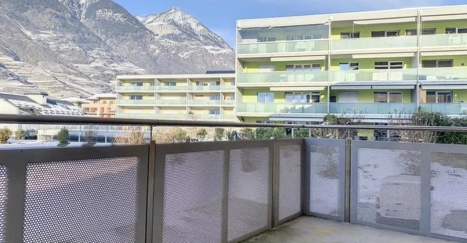 Studio au 3ème étage dans le charmant village de Fully