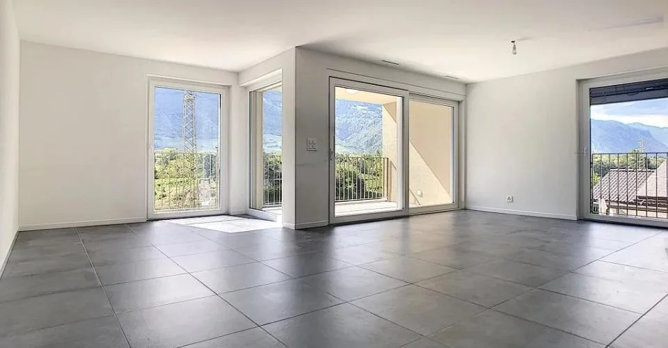 3.5 pièces dans un immeuble récent à Noës (Sierre)