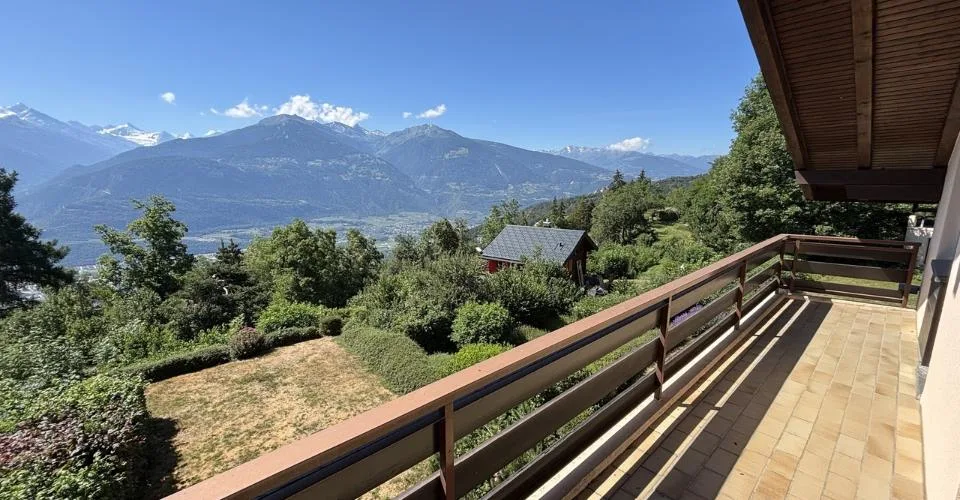 Charmante maison avec vue panoramique et studio indépendant