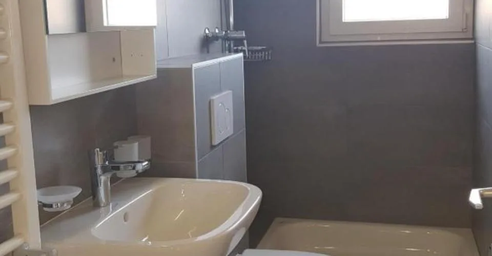 Bel appartement de 3 pièces avec balcon à Peseux.