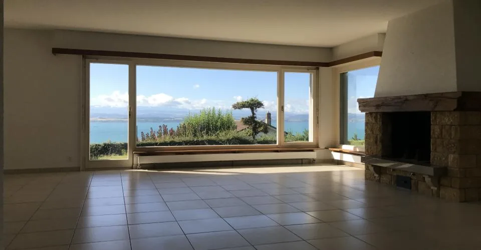 Appartement de 4 pièces avec vue magnifique sur le lac