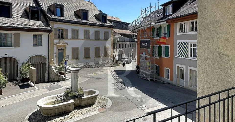Château 1 à Peseux - 6 pièces au 1er étage