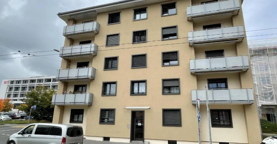 Av. Léopold-Robert 148a - appartement au rez de chaussée Ouest