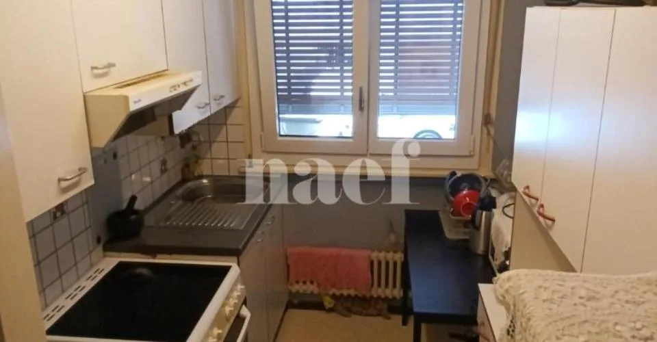 Rénové - Appartement de 3 pièces avec blacon au deuxième étage – photo 3 sur 5
