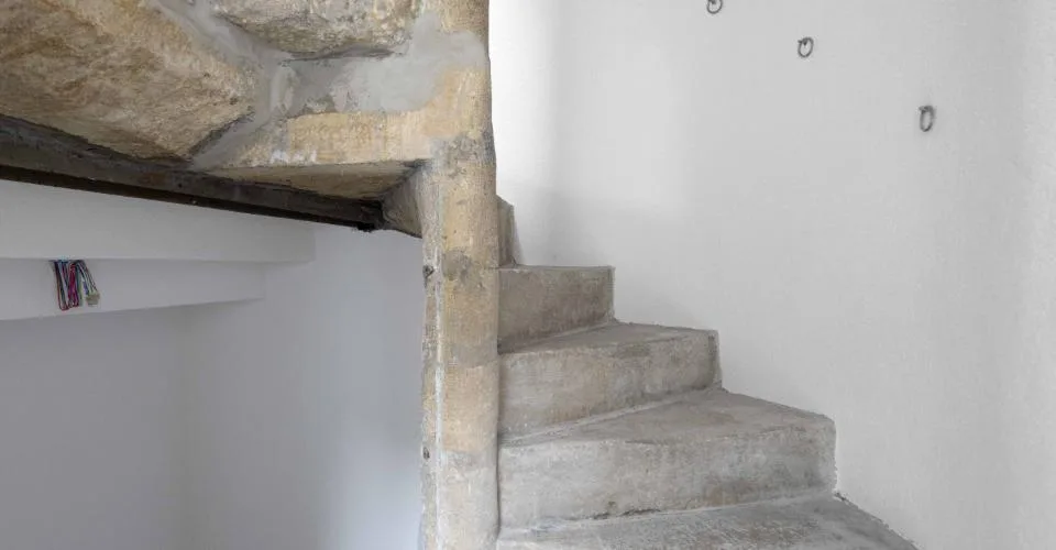 Charmant duplex de 2 pièces à Neuchâtel, avec terrasse privative de 25 m²