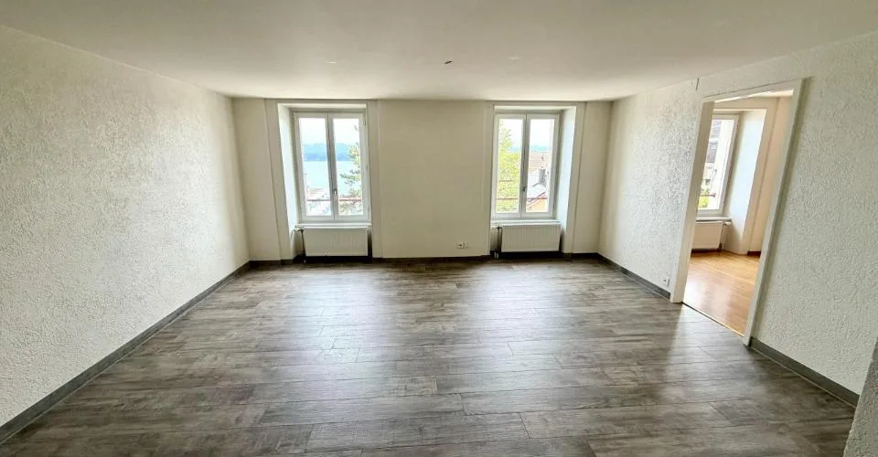 Appartement à Neuchâtel avec vue sur le lac