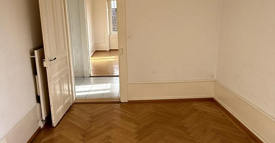 À louer : Appartement 3 pièces au 2ème étage - Rue des Fleurs 24, La Chaux-de-Fonds.