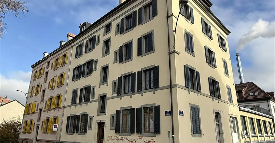 À louer : Appartement 3 pièces au 2ème étage - Rue des Fleurs 24, La Chaux-de-Fonds.