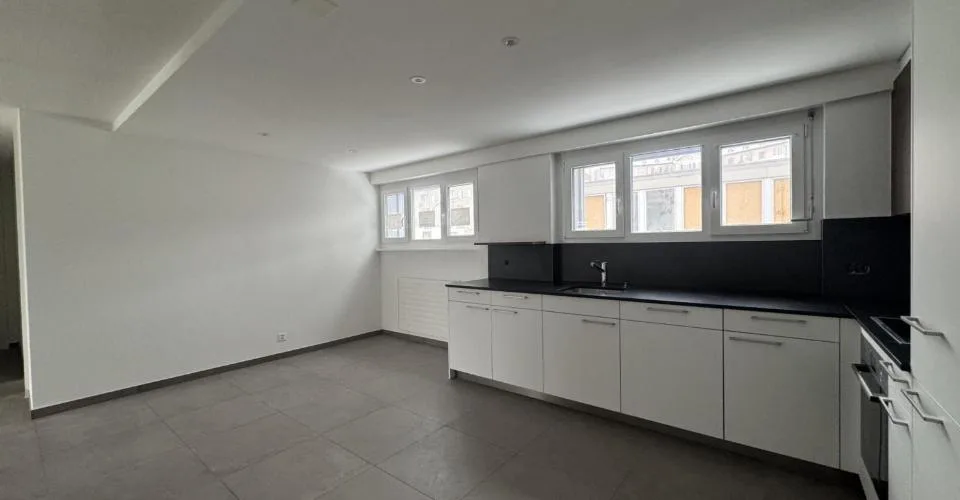ENTIEREMENT RENOVE - Rue du Président-Wilson 32 - appartement 2ème Ouest