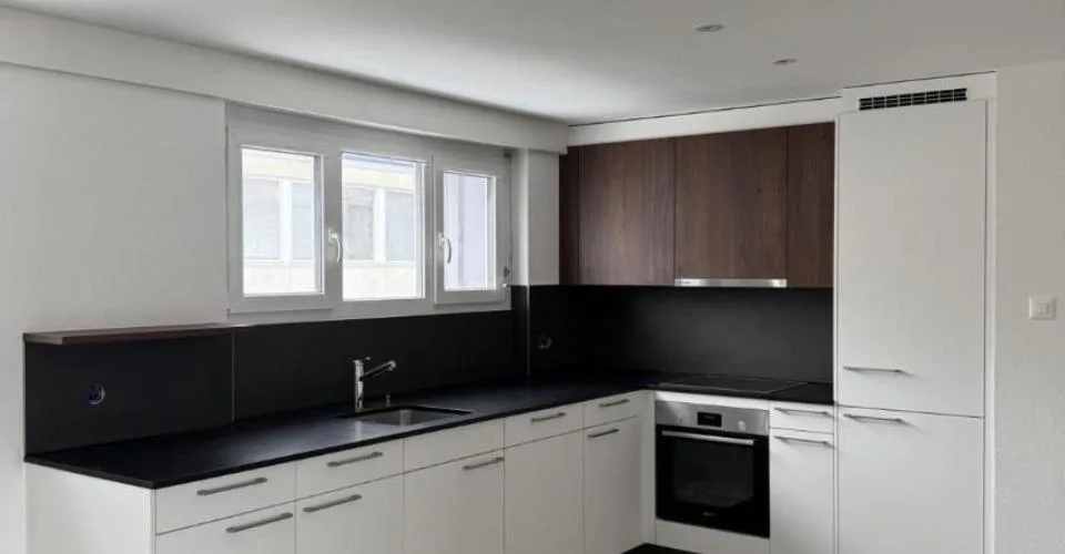 ENTIEREMENT RENOVE - Rue du Président-Wilson 32 - appartement 2ème Ouest