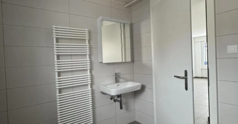 ENTIEREMENT RENOVE - Rue du Président-Wilson 32 - appartement 2ème Ouest