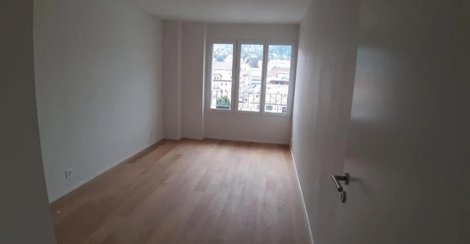 APPARTEMENTS PROTEGES AVEC ENCADREMENT - Léopold-Robert 114 - La Pagode, du 2ème au 8ème étage (3.5 pièces)