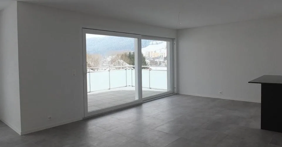 Magnifique appartement lumineux de 4.5 pièces avec garage et place de parc.