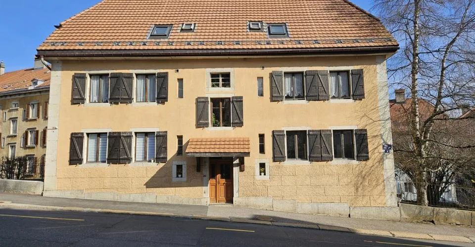 Appartement lumineux de 4 pièces à louer à la Chaux-de-Fonds