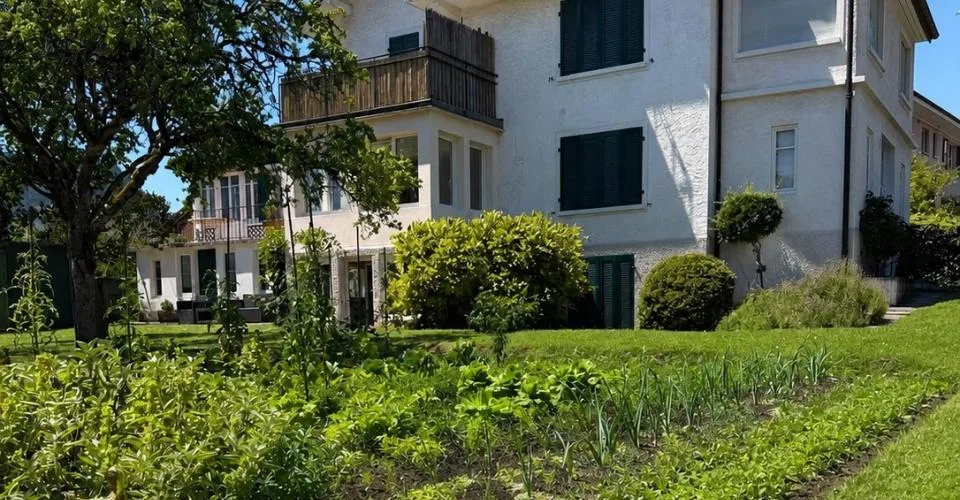 Appartement bien placé dans quartier calme