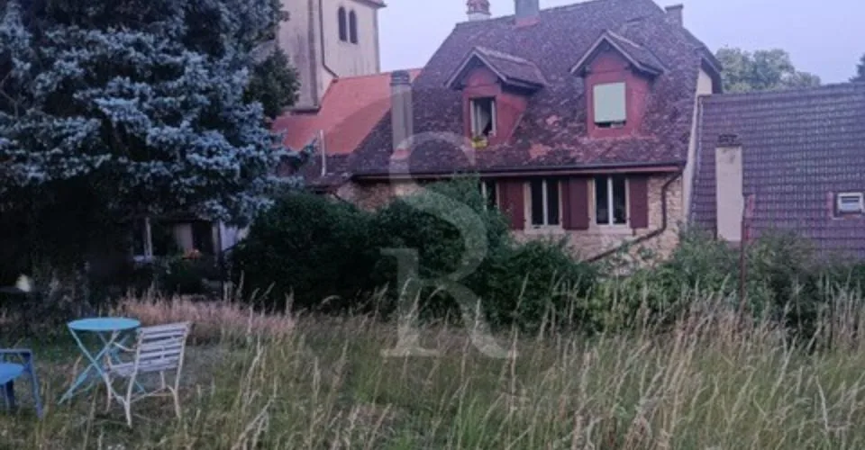 Temple 28 à Bôle, 3.5 pièces au 2ème étage