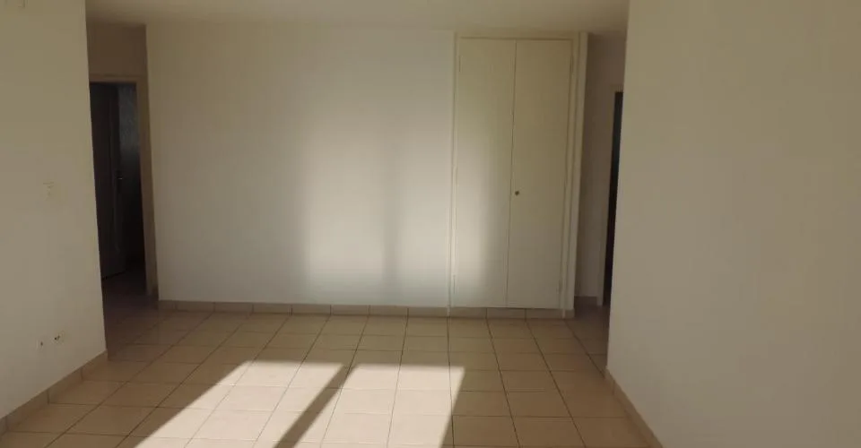 Rue de l'Eclair 14 - appartement 2ème étage Est