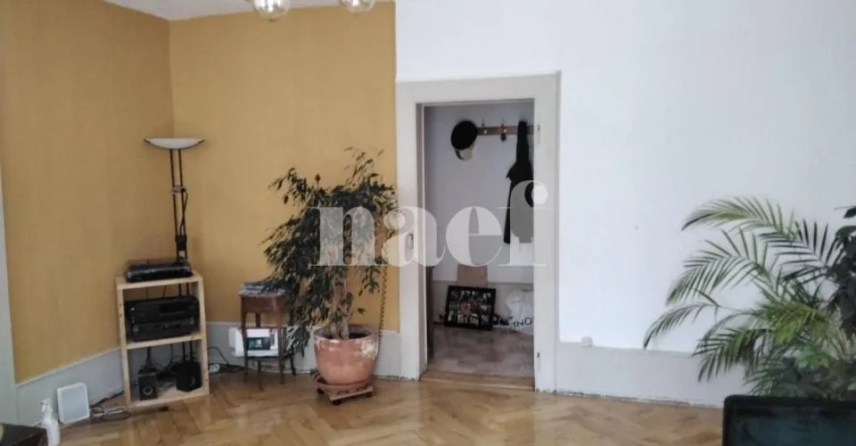 Appartement de 3 pièces proche de la place du marché