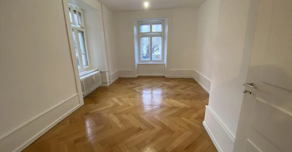 Appartement à La Chaux-de-Fonds avec vue urbaine – Foto 3 von 7