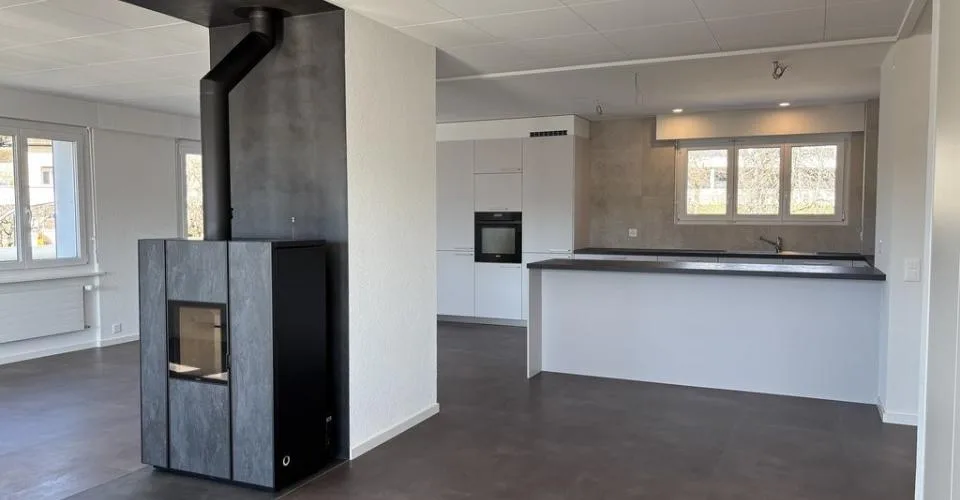 Spacieux appartement en attique avec deux balcons