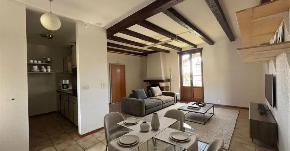 Appartement 3.5 pièces avec accès privatif et espaces communs