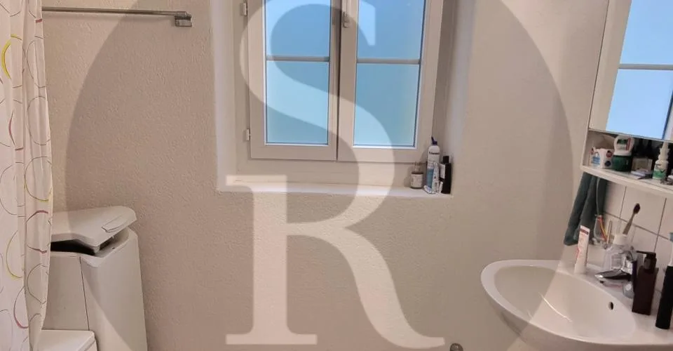 Rocher 4 à Neuchâtel - 3 pièces au 3ème avec vue sur le lac