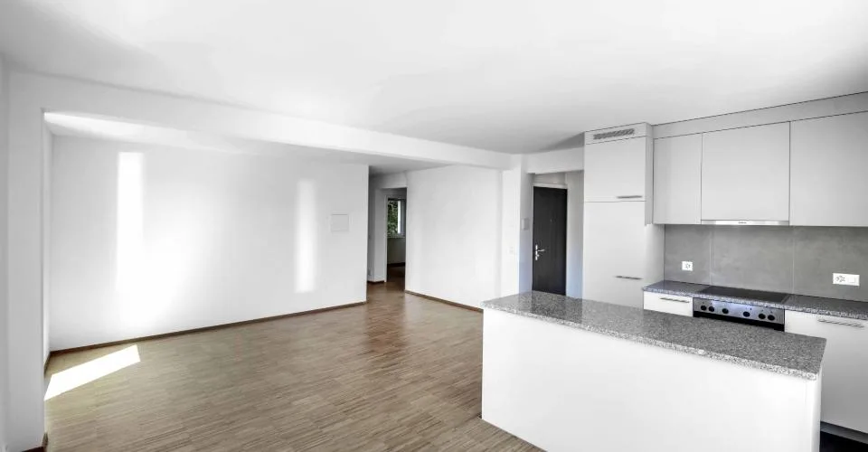 Magnifique appartement de 4 pièces à Neuchâtel, avec grande terrasse, jardin commun et coin potager