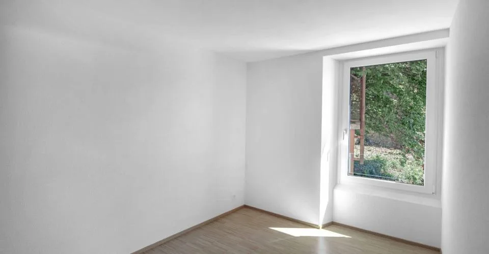 Magnifique appartement de 4 pièces à Neuchâtel, avec grande terrasse, jardin commun et coin potager