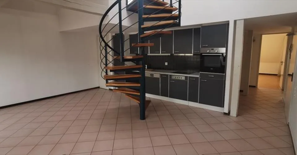 Appartement à Neuchâtel avec vue urbaine