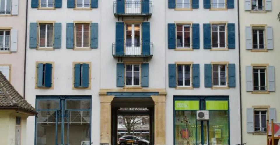Appartement à Neuchâtel avec vue urbaine