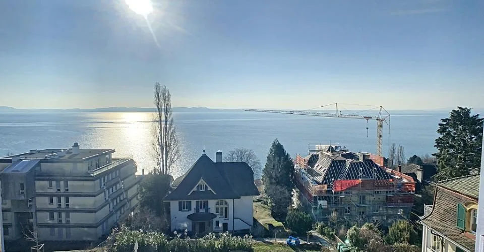 Chambres avec vue magnifique dans un quartier calme à Neuchâtel