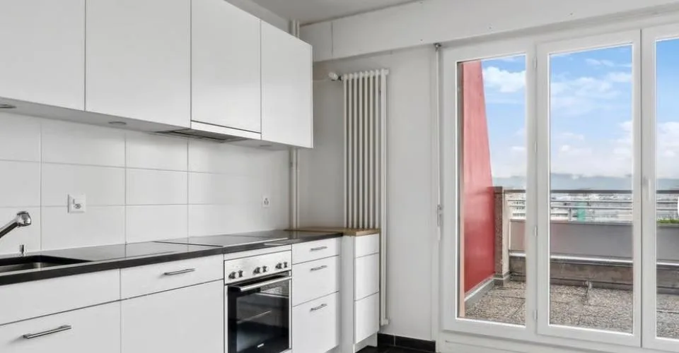 À louer – Superbe duplex de 6 pièces à Onex (1213)