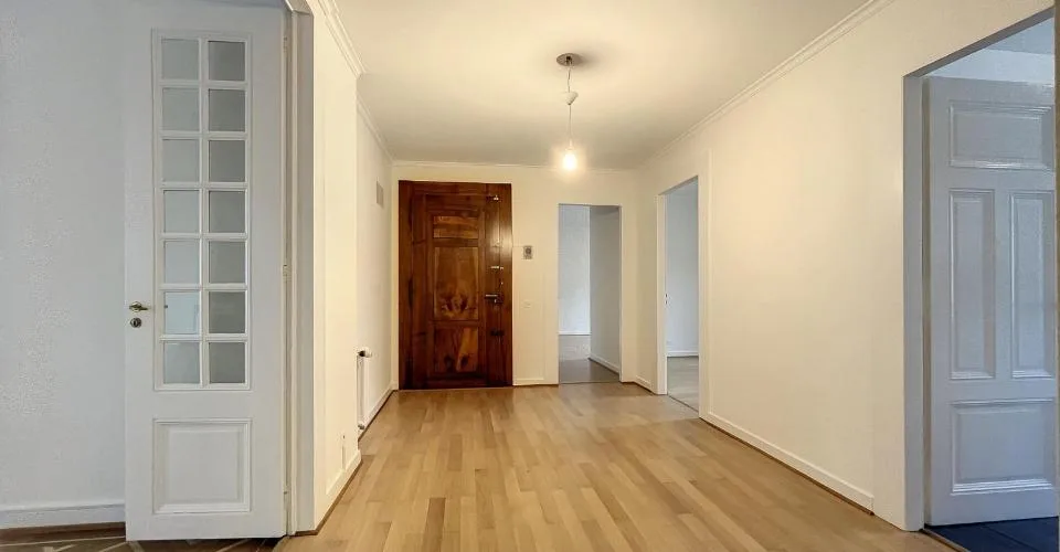 Wohnung mit 6 Zimmern im Viertel Philosophes-Bastions – Foto 5 von 12