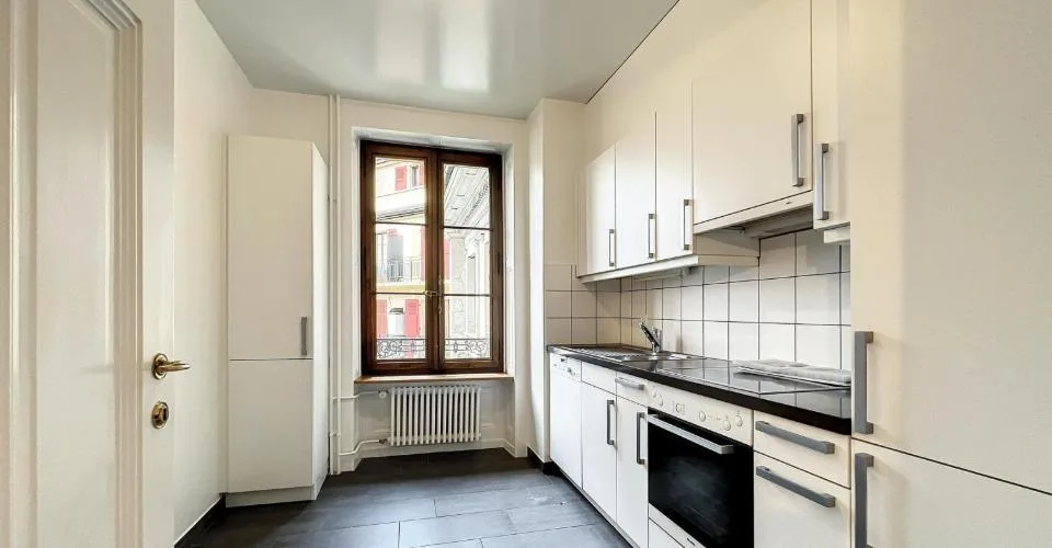 Wohnung mit 6 Zimmern im Viertel Philosophes-Bastions – Foto 4 von 12