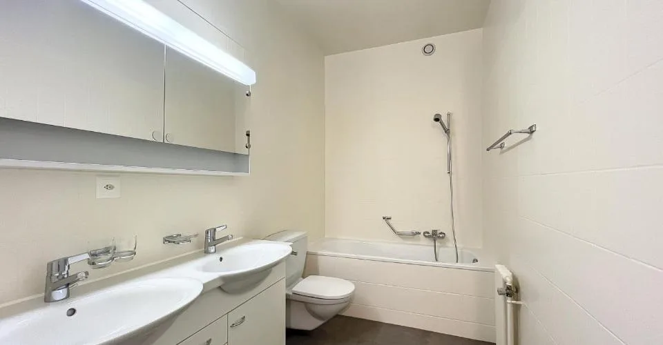 Wohnung mit 6 Zimmern im Viertel Philosophes-Bastions – Foto 6 von 12