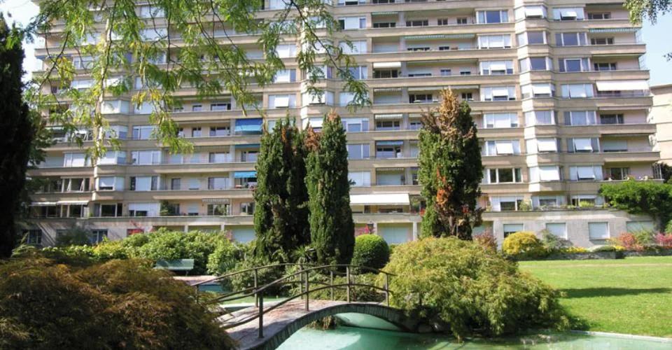 Appartement meublé de 2.5 pièces, 50 m2 environ au 4ème Etage.
