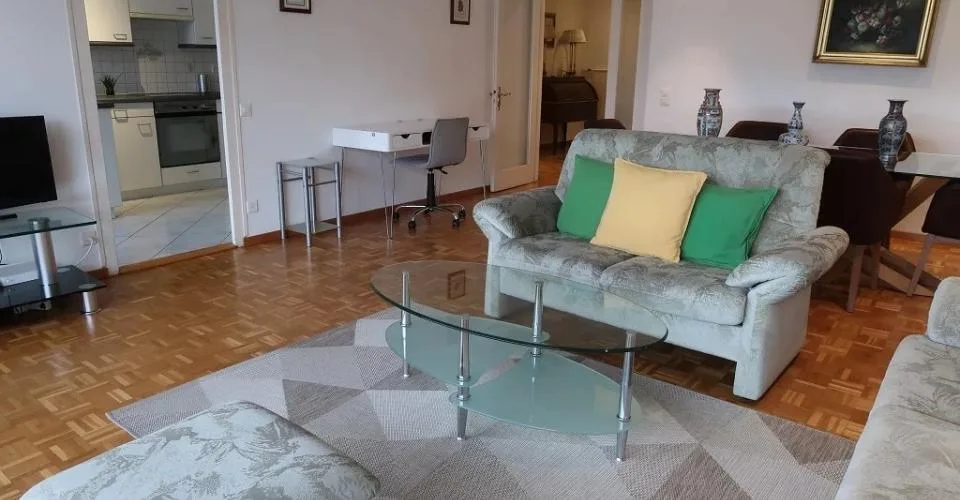 Au coeur du quartier international, appartement de 4 pièces au 6ème ét