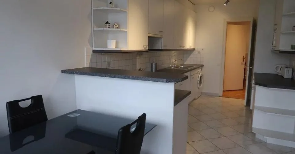 Au coeur du quartier international, appartement de 4 pièces au 6ème ét