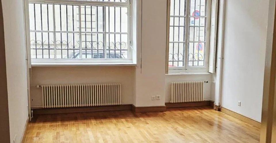 Appartement de 3 pièces au coeur de la Vieille-Ville de Genève CHF 3'300 cc
